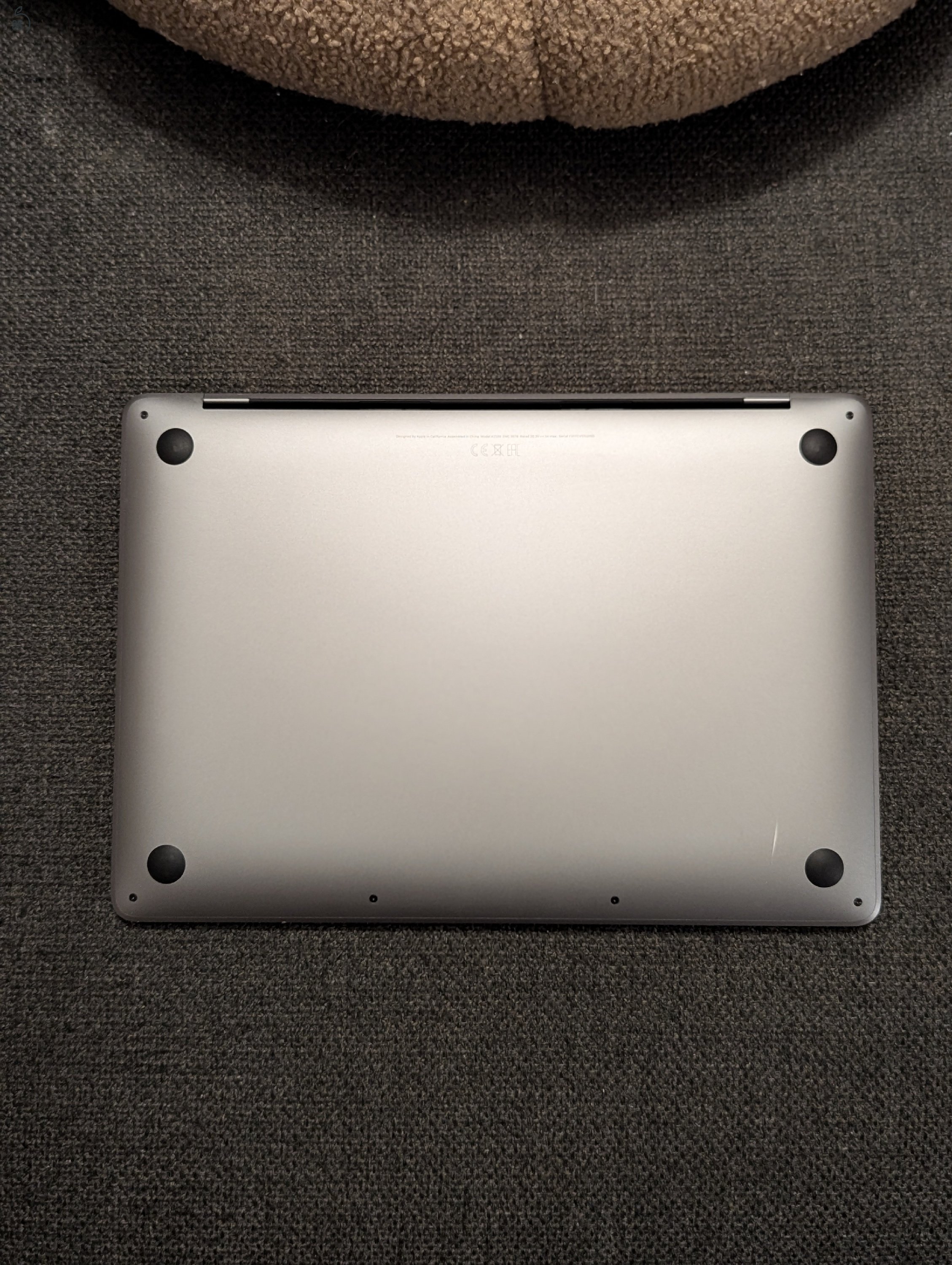 MacBook Pro M1 96% akku, magyar