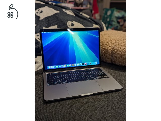 MacBook Pro M1 96% akku, magyar