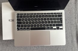 Eladó 13'' MacBook Air 2020 M1 (hibátlan külső, tökéletesen működő)