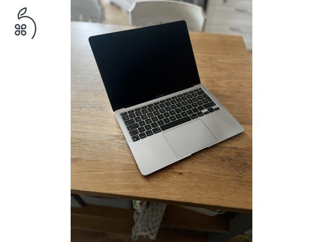 Macbook Air M1 10/10 16GB 1T max konfiguráció