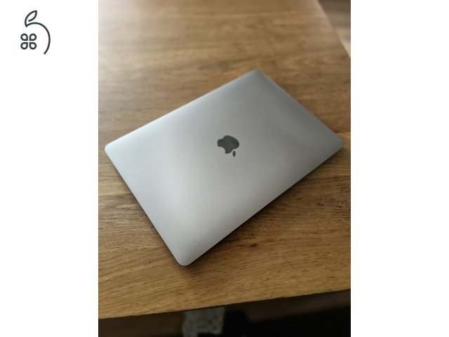 Macbook Air M1 10/10 16GB 1T max konfiguráció