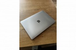 Macbook Air M1 10/10 16GB 1T max konfiguráció