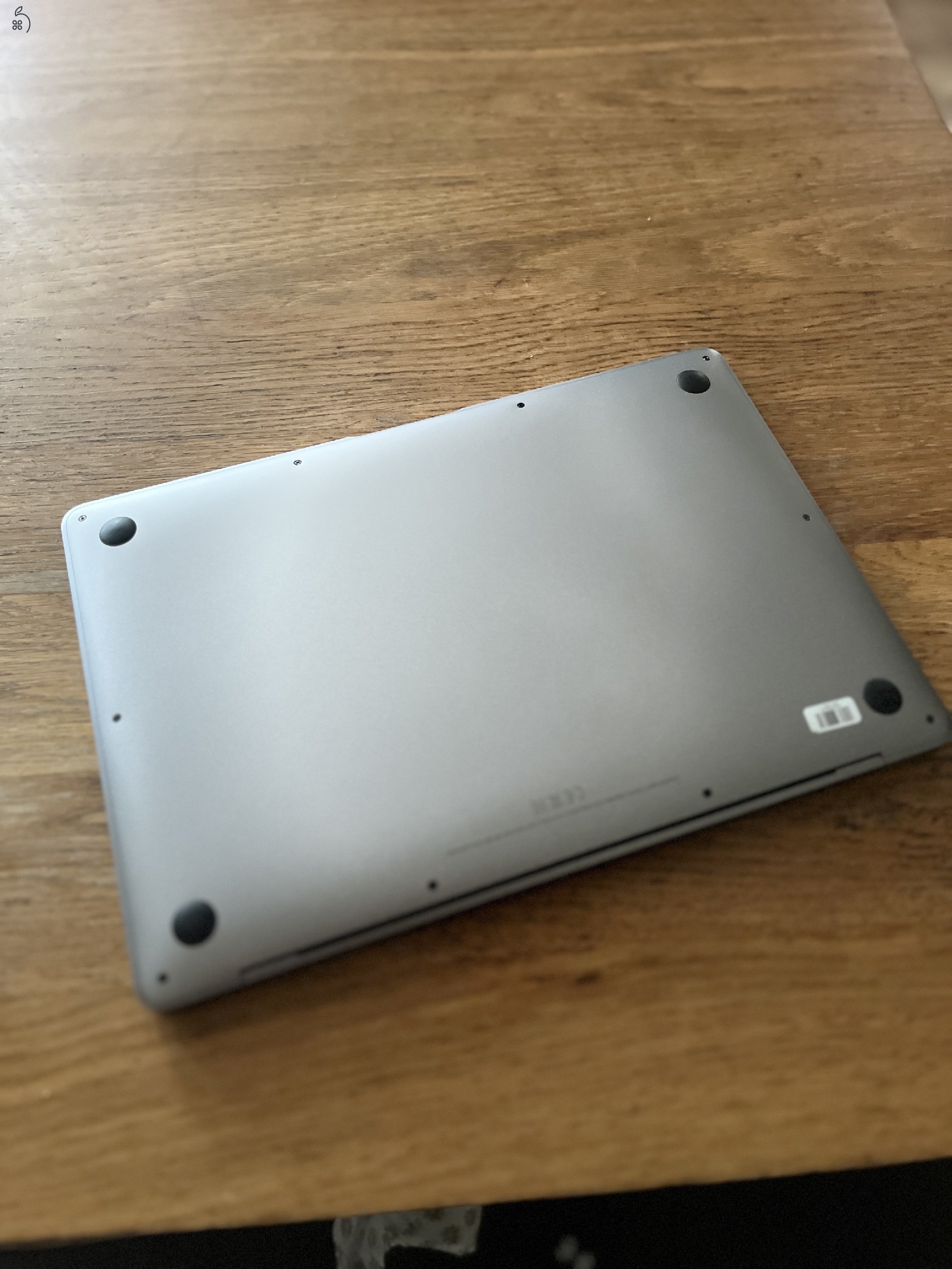 Macbook Air M1 10/10 16GB 1T max konfiguráció