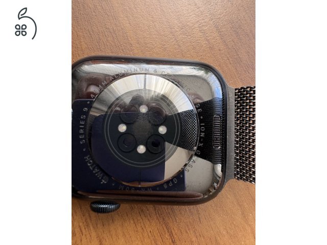 Apple Watch Series 9 - milánói/milanese szíjjal