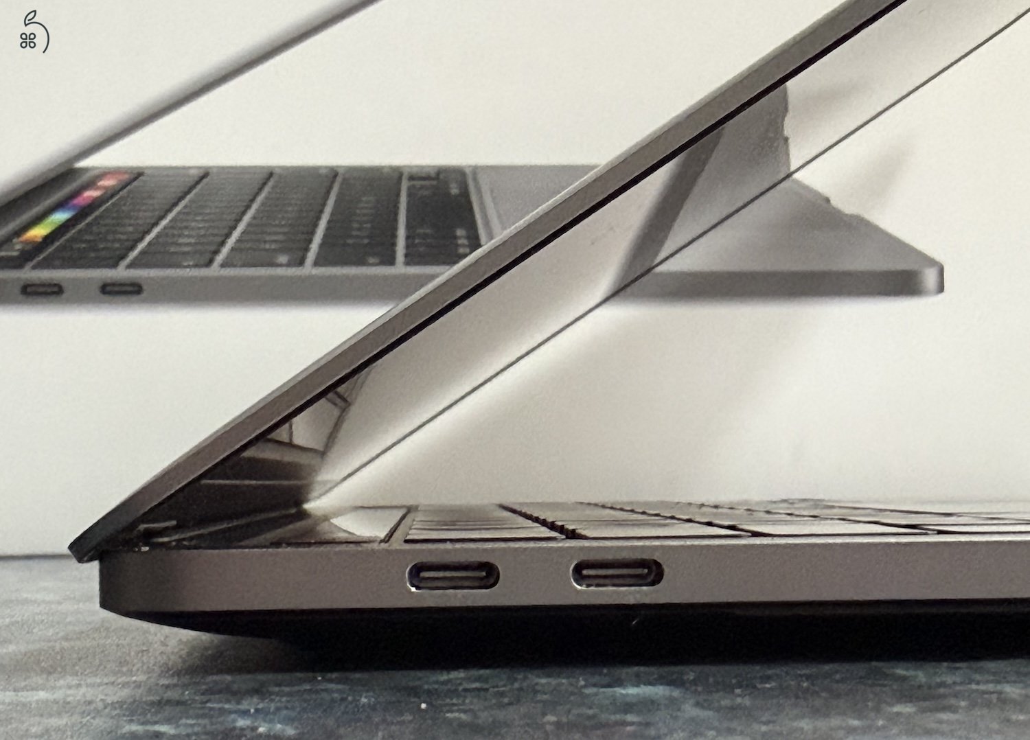 MacBook Pro 13” 2020 2,0GHz i5 Quad-Core 512GB SSD! 16GB TouchBar