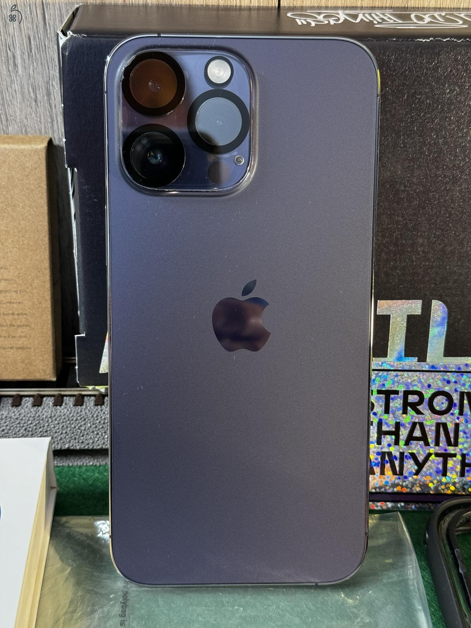 Apple iPhone 14 ProMax mobiltelefon, karcmentes, hibátlan, újszerű állapotban, sok + ajándékkal !!!