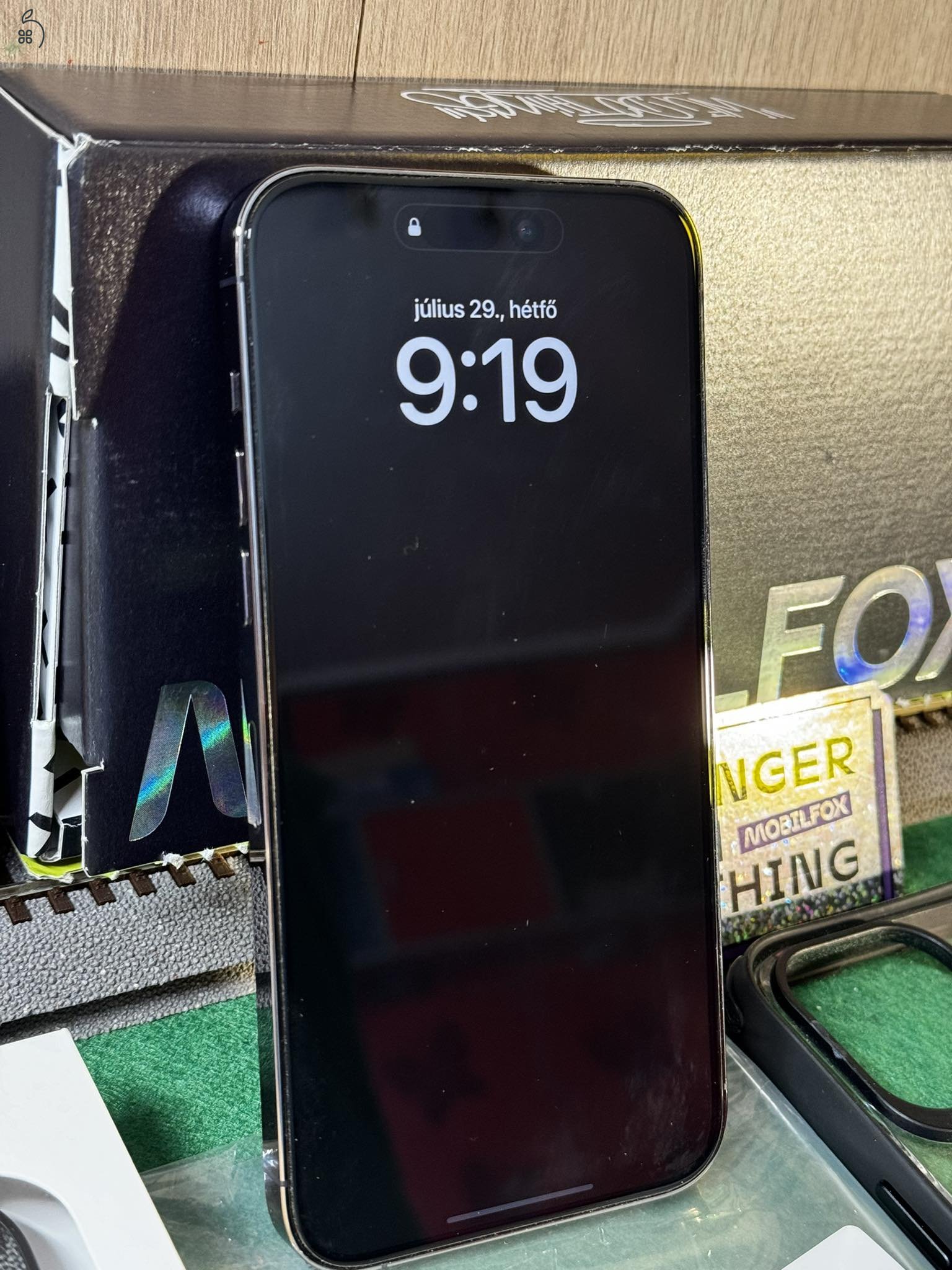 Apple iPhone 14 ProMax mobiltelefon, karcmentes, hibátlan, újszerű állapotban, sok + ajándékkal !!!