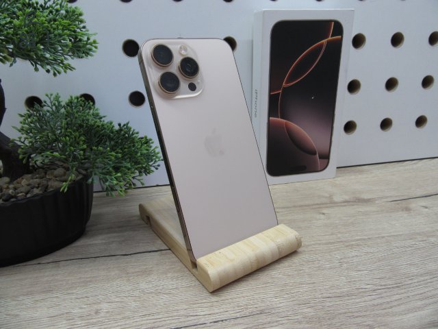 Apple iPhone 16 Pro Max – Desert Titanium – Titán dizájn, Pro kamera, 120 Hz ProMotion – 256 GB – Használt, karcmentes – 90% akku – Garancia 3 hónap