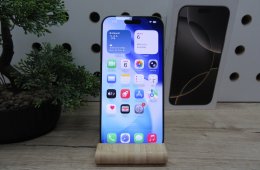 Apple iPhone 16 Pro Max – Natural Titanium – Titán dizájn, Pro kamera 5× zoommal, 120 Hz ProMotion – 256 GB – Használt, karcmentes – 100% akku (64 ciklus) – Garancia 2026. 05. 13-ig
