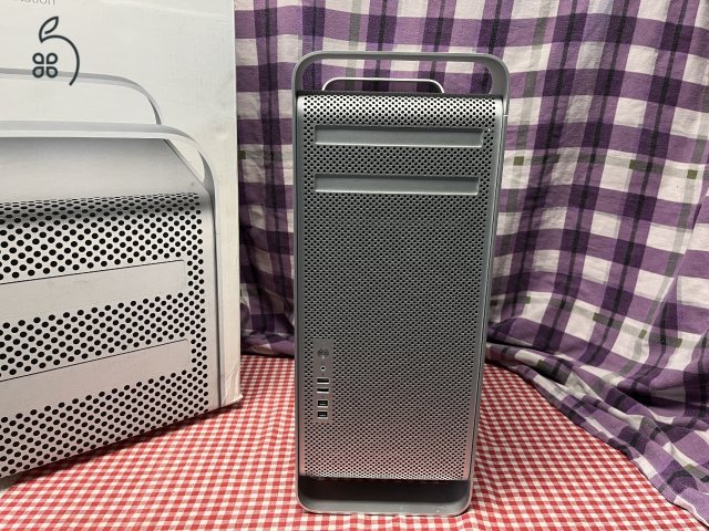 Mac Pro 5.1 /2010/ 12 mag 3.46 GHz , 128 GB Ram , 3 GB VGA , 500 GB PCIe SSD , 1.5 TB HDD.