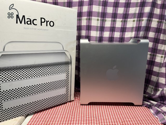Mac Pro 5.1 /2010/ 12 mag 3.46 GHz , 128 GB Ram , 3 GB VGA , 500 GB PCIe SSD , 1.5 TB HDD.