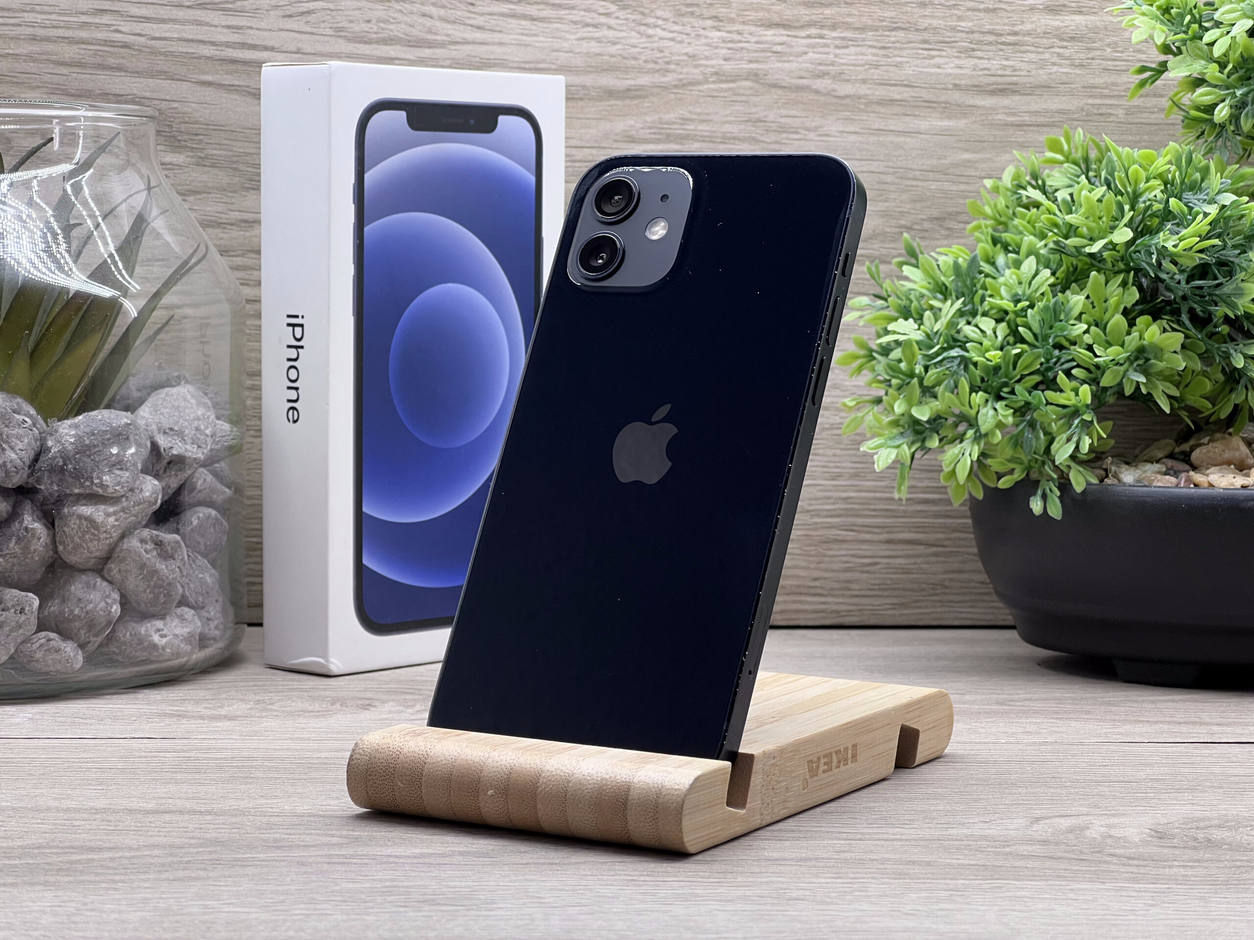 iPhone 12 Black 64GB 2 ÉV Garanciával Számlával 93% Akksi