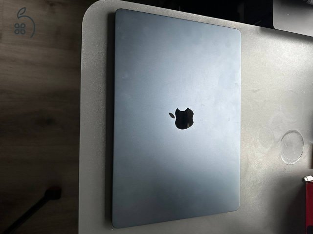 Eladó egy 2023-as MacBook Air 15