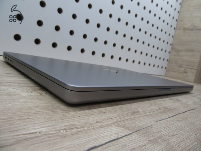 Apple MacBook Pro 16 (2021, M1 Pro) – Liquid Retina XDR, ProMotion 120 Hz, 32 GB RAM – 512 GB SSD – Használt, karcmentes (USA bill.) – 84% akku (208 ciklus) – 3 hónap garancia