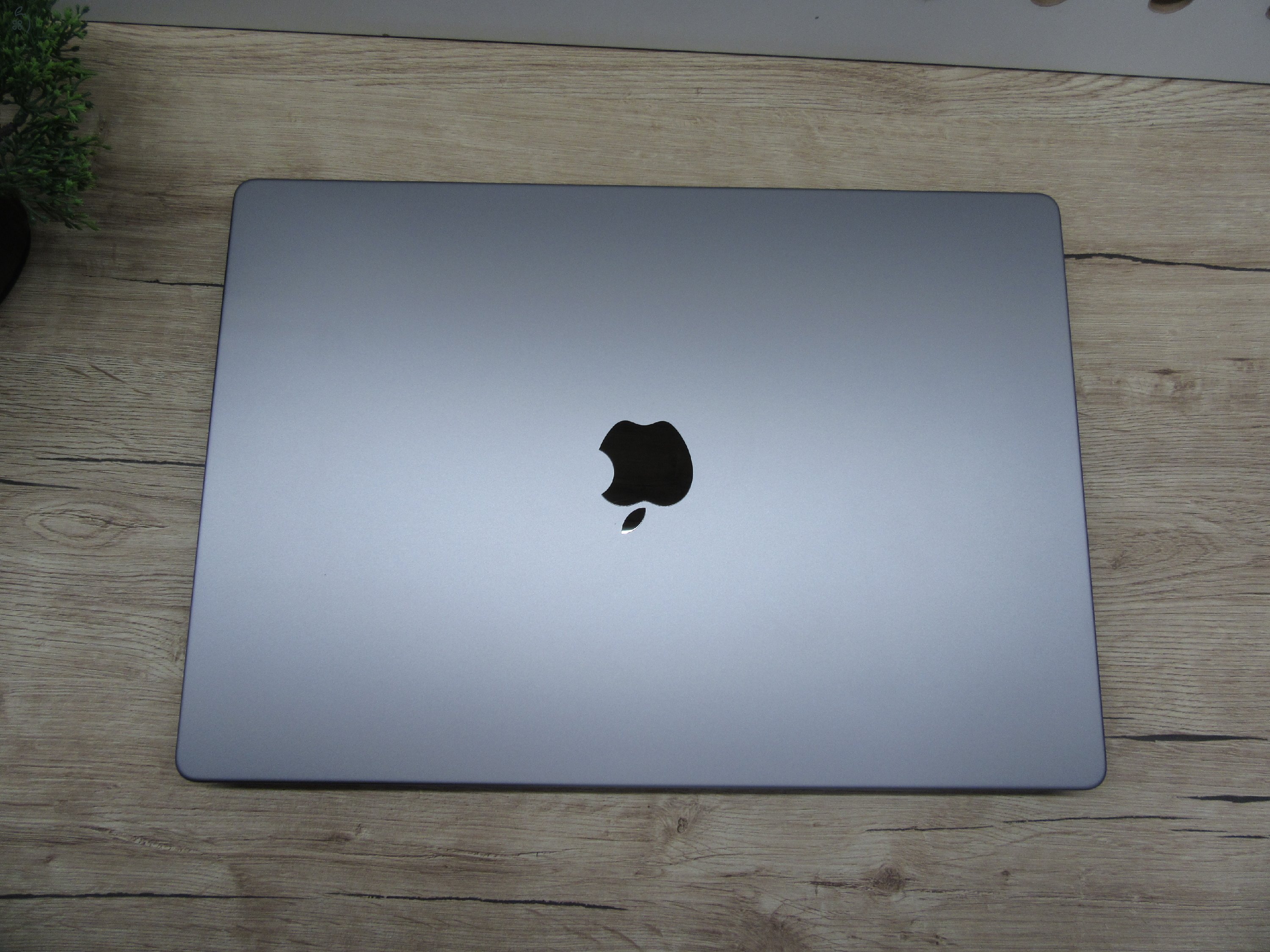 Apple MacBook Pro 16 (2021, M1 Pro) – Liquid Retina XDR, ProMotion 120 Hz, 32 GB RAM – 512 GB SSD – Használt, karcmentes (USA bill.) – 84% akku (208 ciklus) – 3 hónap garancia