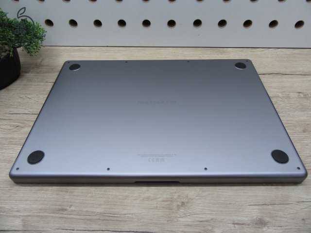 Apple MacBook Pro 16 (2021, M1 Pro) – Liquid Retina XDR, ProMotion 120 Hz, 32 GB RAM – 512 GB SSD – Használt, karcmentes (USA bill.) – 84% akku (208 ciklus) – 3 hónap garancia