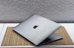 Hibátlan MacBook Air i5 2019 13”128GB 8GB2 ÉV Garanciával Számlával