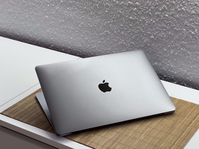 Hibátlan MacBook Air i5 2019 13”128GB 8GB2 ÉV Garanciával Számlával