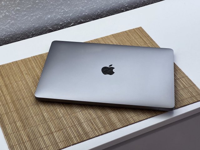 Hibátlan MacBook Air i5 2019 13”128GB 8GB2 ÉV Garanciával Számlával