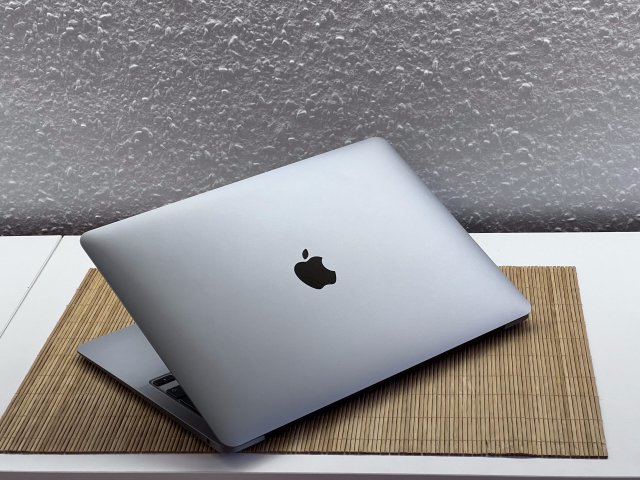Hibátlan MacBook Air M1 2020 13”256GB 8GB 2 ÉV Garanciával Számlával