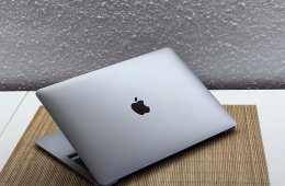 Hibátlan MacBook Air M1 2020 13”256GB 8GB 2 ÉV Garanciával Számlával