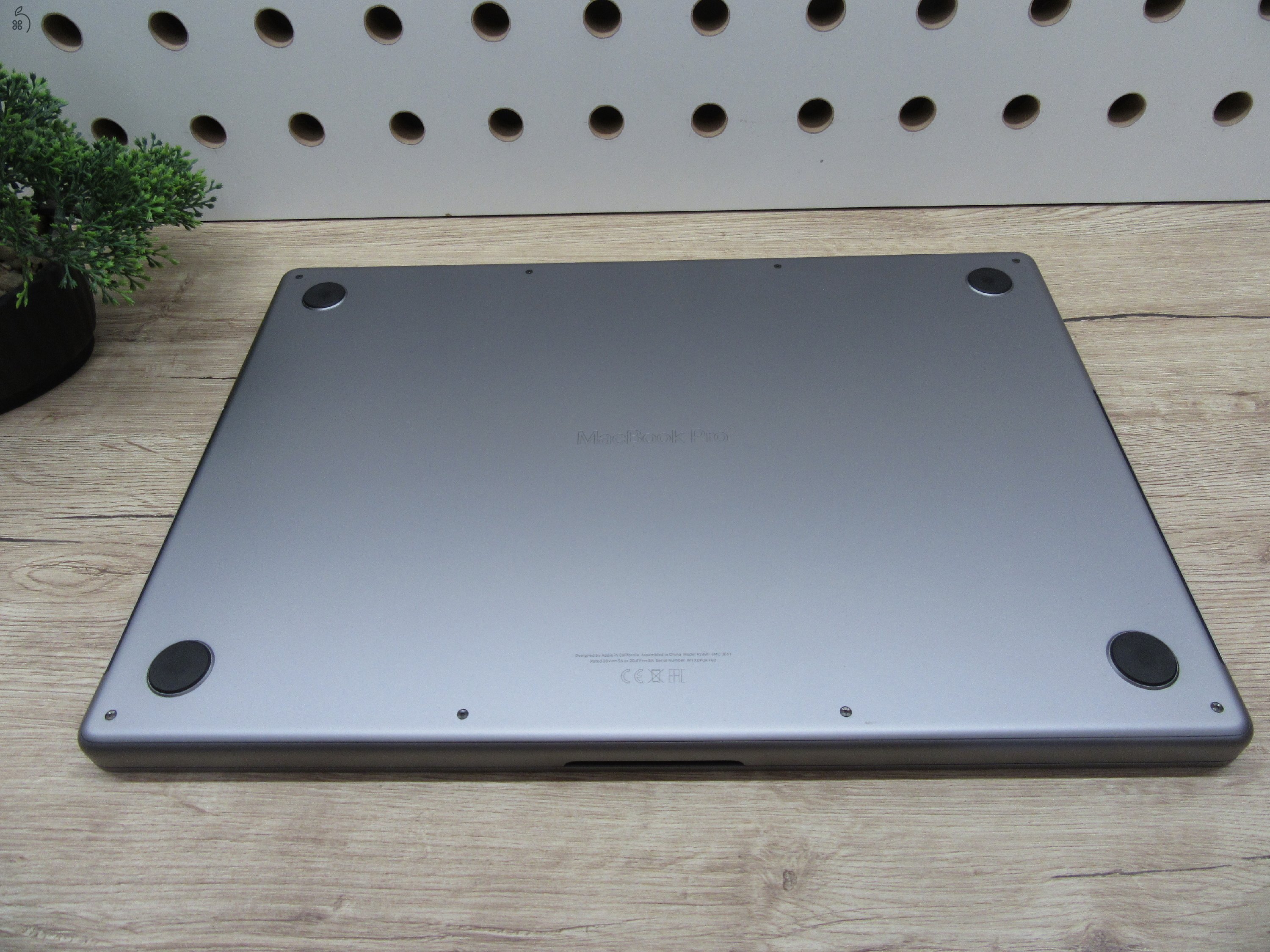 Apple MacBook Pro 16 (2021, M1 Pro) – Liquid Retina XDR, ProMotion 120 Hz – 32 GB RAM / 512 GB SSD – Használt, karcmentes (USA bill.) – 86% akku (209 ciklus) – 3 hónap garancia