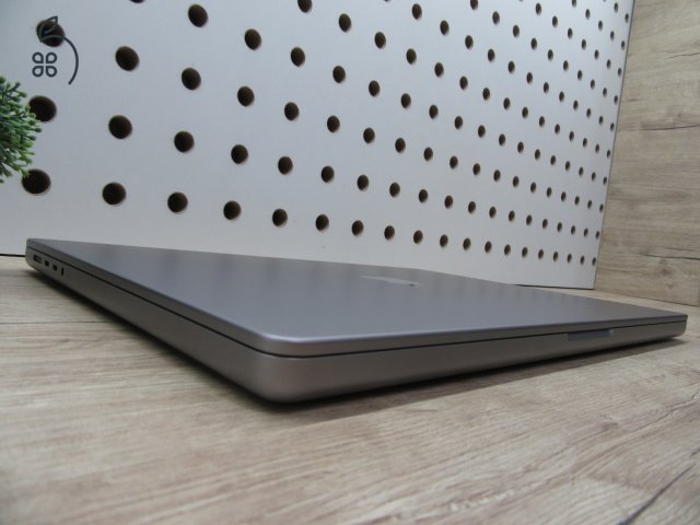 Apple MacBook Pro 16 (2021, M1 Pro) – Liquid Retina XDR, ProMotion 120 Hz – 32 GB RAM / 512 GB SSD – Használt, karcmentes (USA bill.) – 86% akku (209 ciklus) – 3 hónap garancia