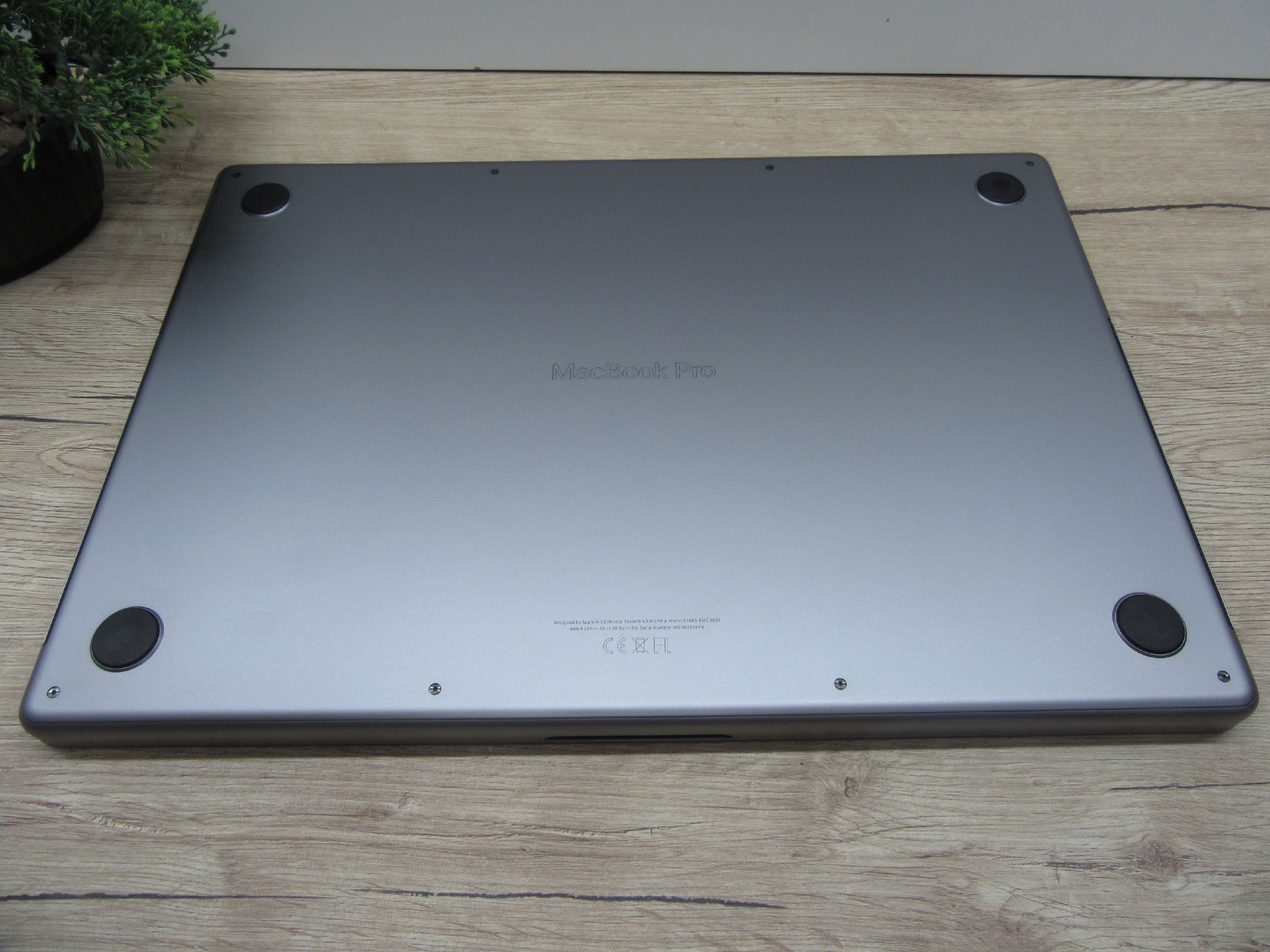 Apple MacBook Pro 16 (2021, M1 Pro) – Liquid Retina XDR, ProMotion 120 Hz, 32 GB RAM – 512 GB SSD – Használt, karcmentes – 92% akku (335 ciklus) – 3 hónap garancia - USA Bill