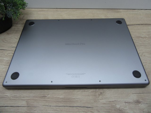 Apple MacBook Pro 16 (2021, M1 Pro) – Liquid Retina XDR, ProMotion 120 Hz, 32 GB RAM – 512 GB SSD – Használt, karcmentes – 92% akku (335 ciklus) – 3 hónap garancia - USA Bill