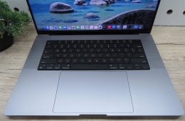 Apple MacBook Pro 16 (2021, M1 Max) – Liquid Retina XDR, 120 Hz ProMotion, 32-magos GPU – 32 GB / 500 GB – Használt, karcmentes – 43 ciklus – 3 hónap garancia - USA bill