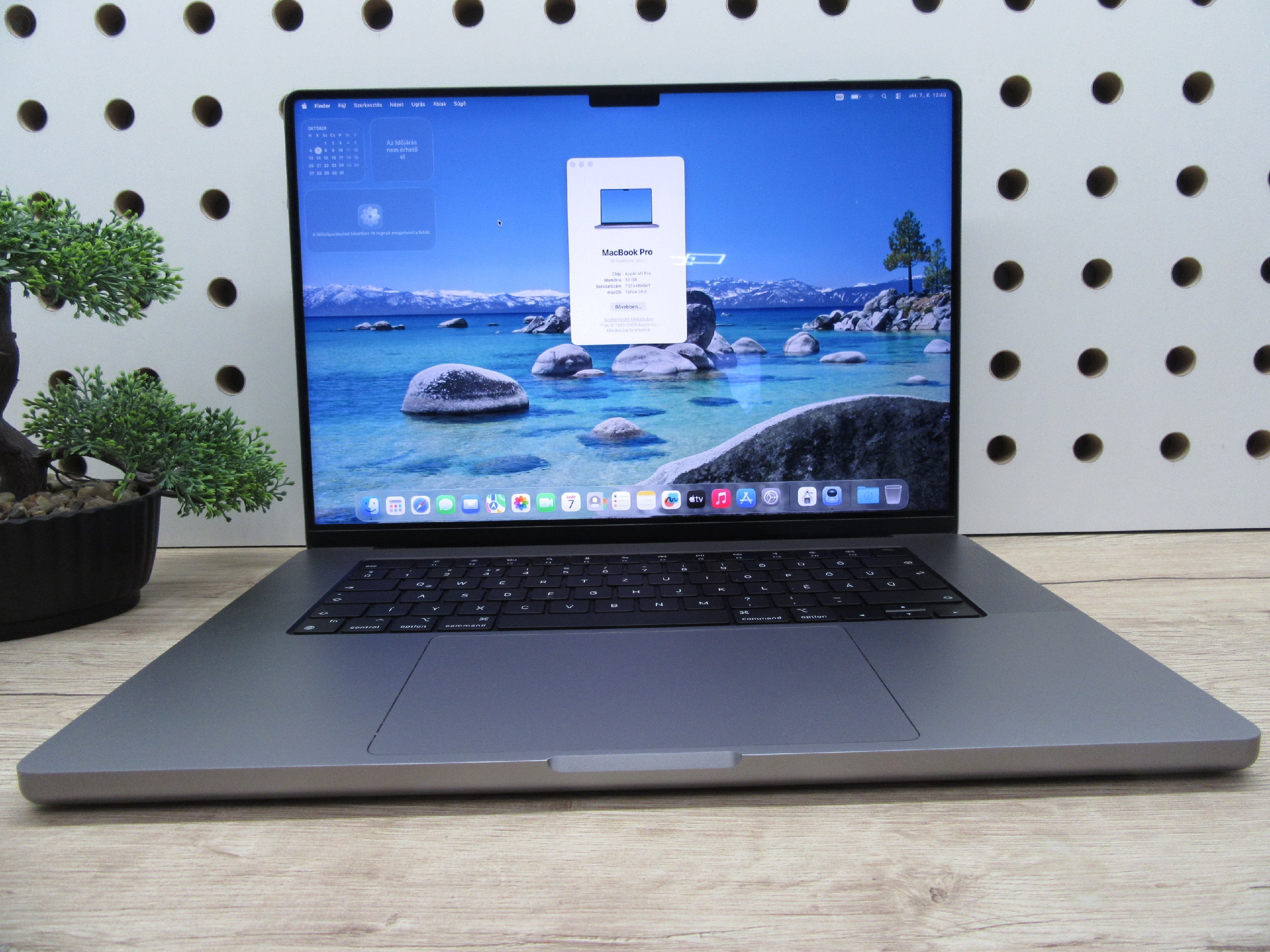 Apple MacBook Pro 16 (2021, M1 Pro) – Liquid Retina XDR, ProMotion 120 Hz – 32 GB RAM / 512 GB SSD – Használt, szép állapot – 86% akku (463 ciklus) – 3 hónap garancia