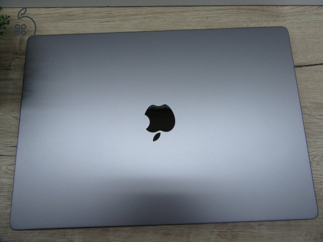 Apple MacBook Pro 16 (2021, M1 Pro) – Liquid Retina XDR, ProMotion 120 Hz – 32 GB RAM / 512 GB SSD – Használt, szép állapot – 86% akku (463 ciklus) – 3 hónap garancia