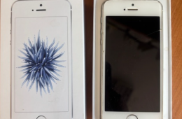 iPhone SE saját dobozában