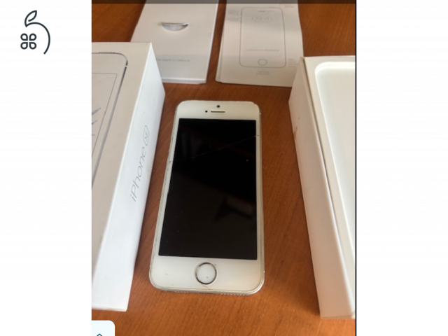 iPhone SE saját dobozában