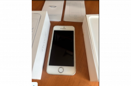 iPhone SE saját dobozában