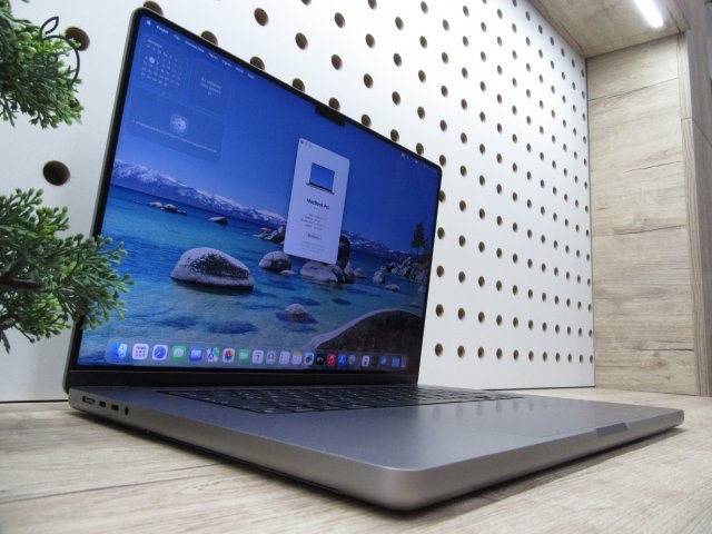 Apple MacBook Pro 16 (2021, M1 Max) – Liquid Retina XDR, ProMotion 120 Hz, 32-magos GPU – 32 GB RAM / 1 TB SSD – Használt, karcmentes – 80% akku (603 ciklus) – 3 hónap garancia