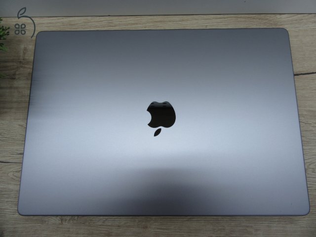 Apple MacBook Pro 16 (2021, M1 Max) – Liquid Retina XDR, ProMotion 120 Hz, 32-magos GPU – 32 GB RAM / 1 TB SSD – Használt, karcmentes – 80% akku (603 ciklus) – 3 hónap garancia