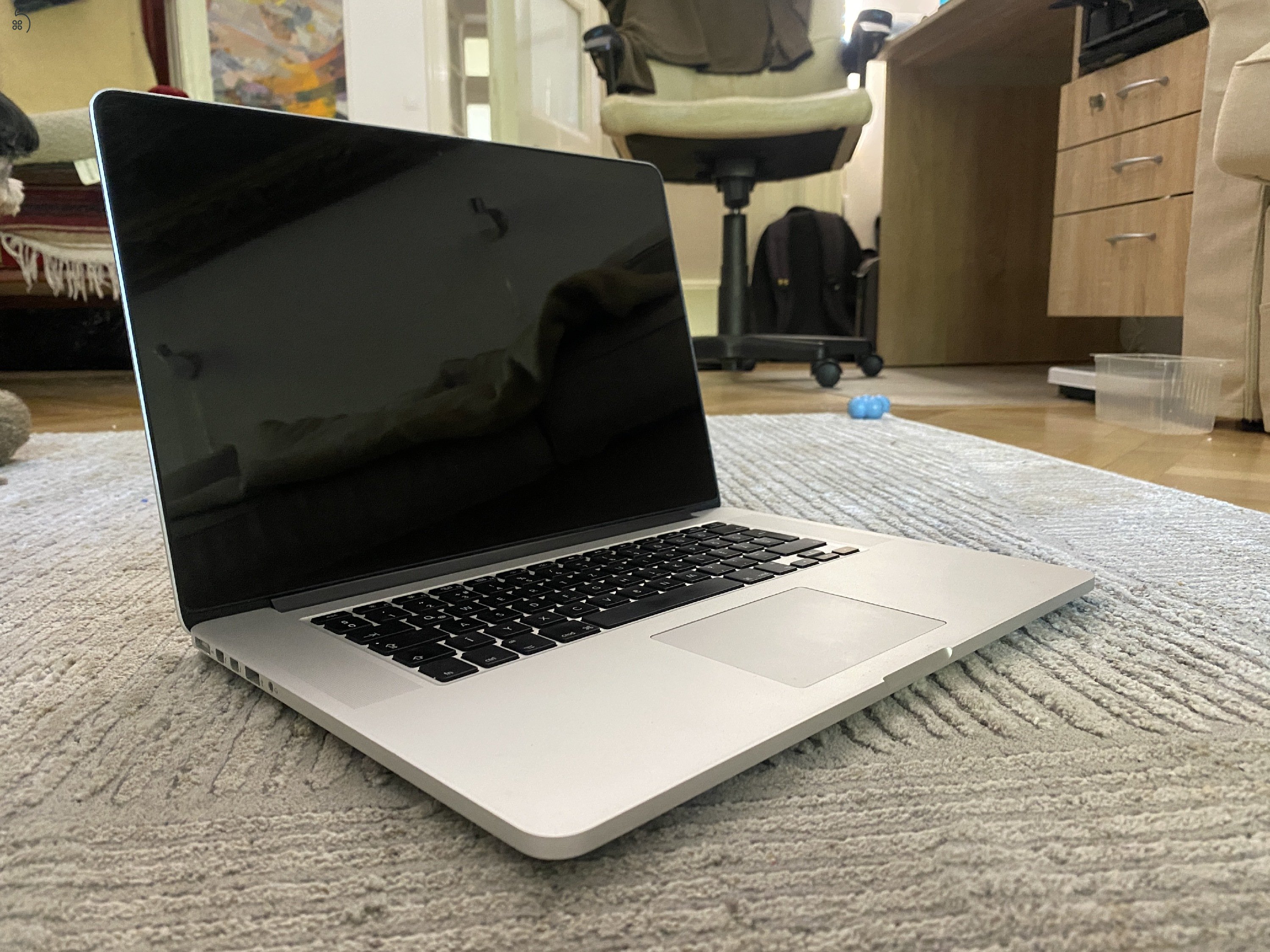 MacBook Pro 15” (Retina, Mid 2015) 1TB SSD