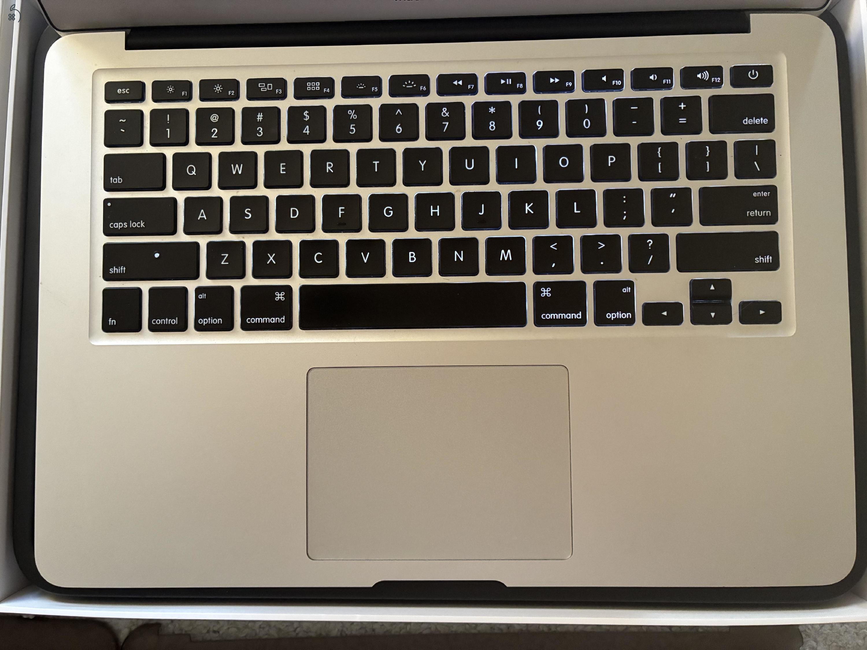 Macbook Air 13” 2014 early 256/4 GB i5