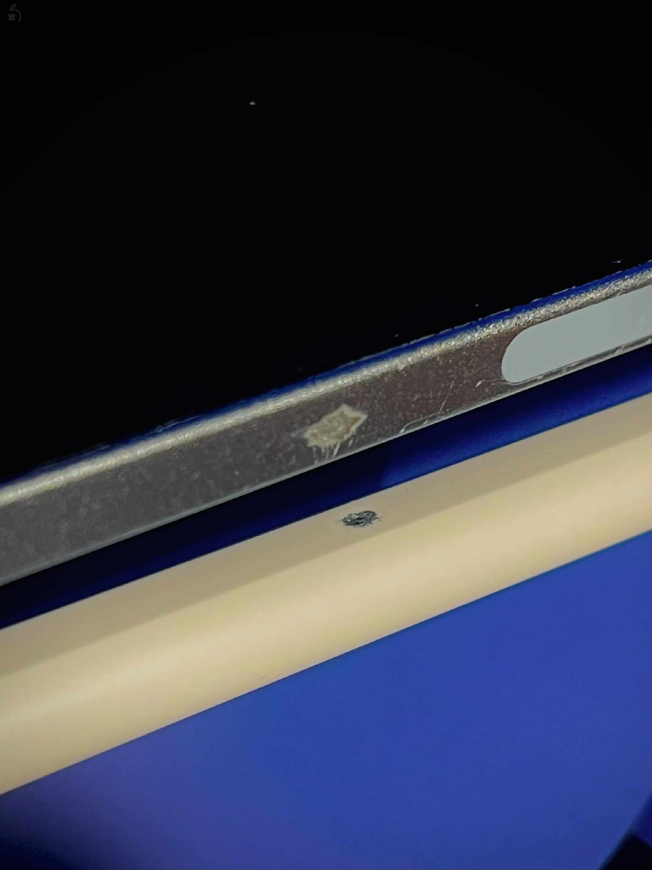 Eladó IPad Air 4, 64GB, Wifi, Sky Blue újszerű állapotban, Pencillel, billentyűzettel.