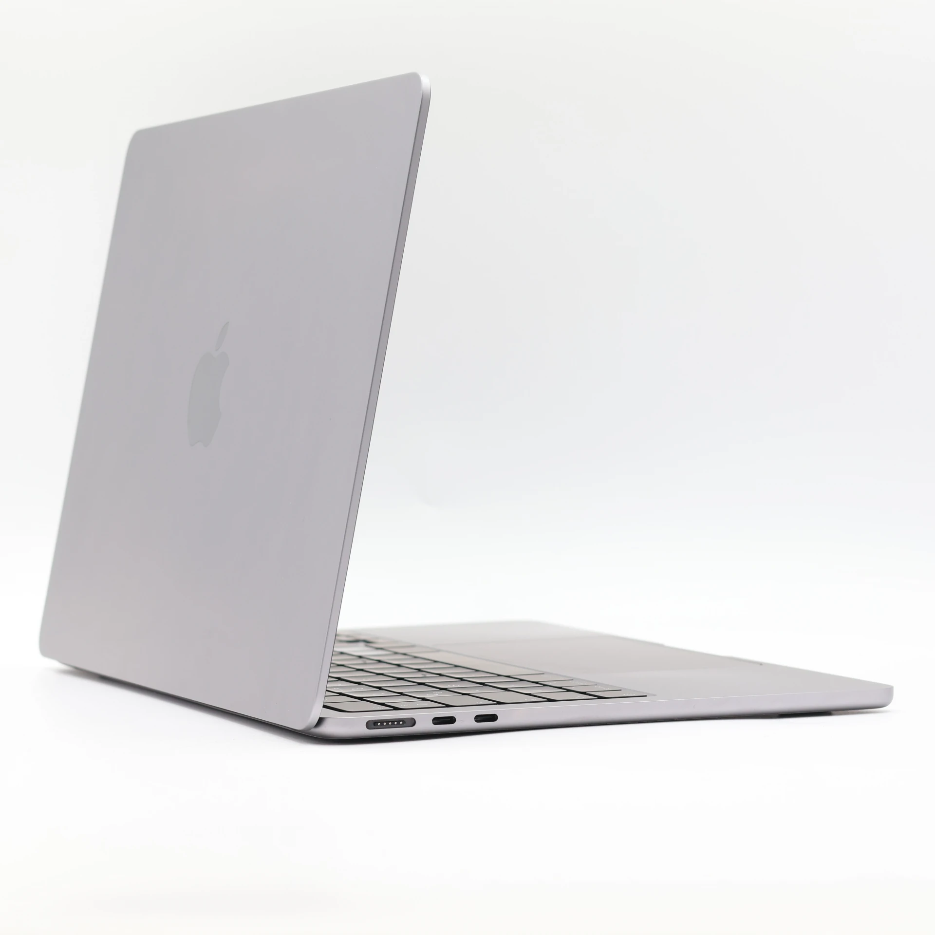 1 év garanciával! Felújított Apple Macbook AIR M2 2022 256 GB Space Gray
