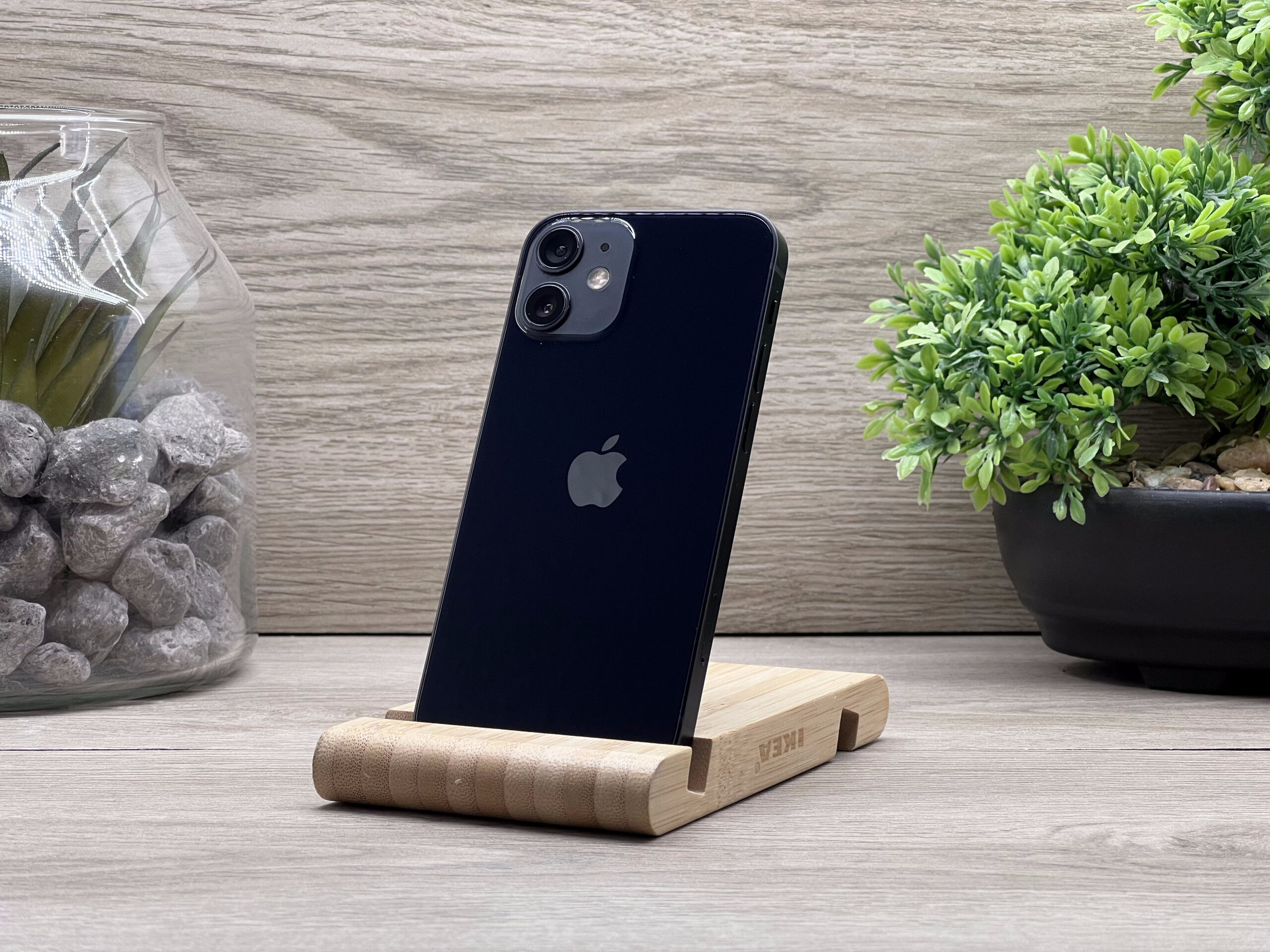 iPhone 12 Black 64GB 2 ÉV Garanciával Számlával 92% Akksi