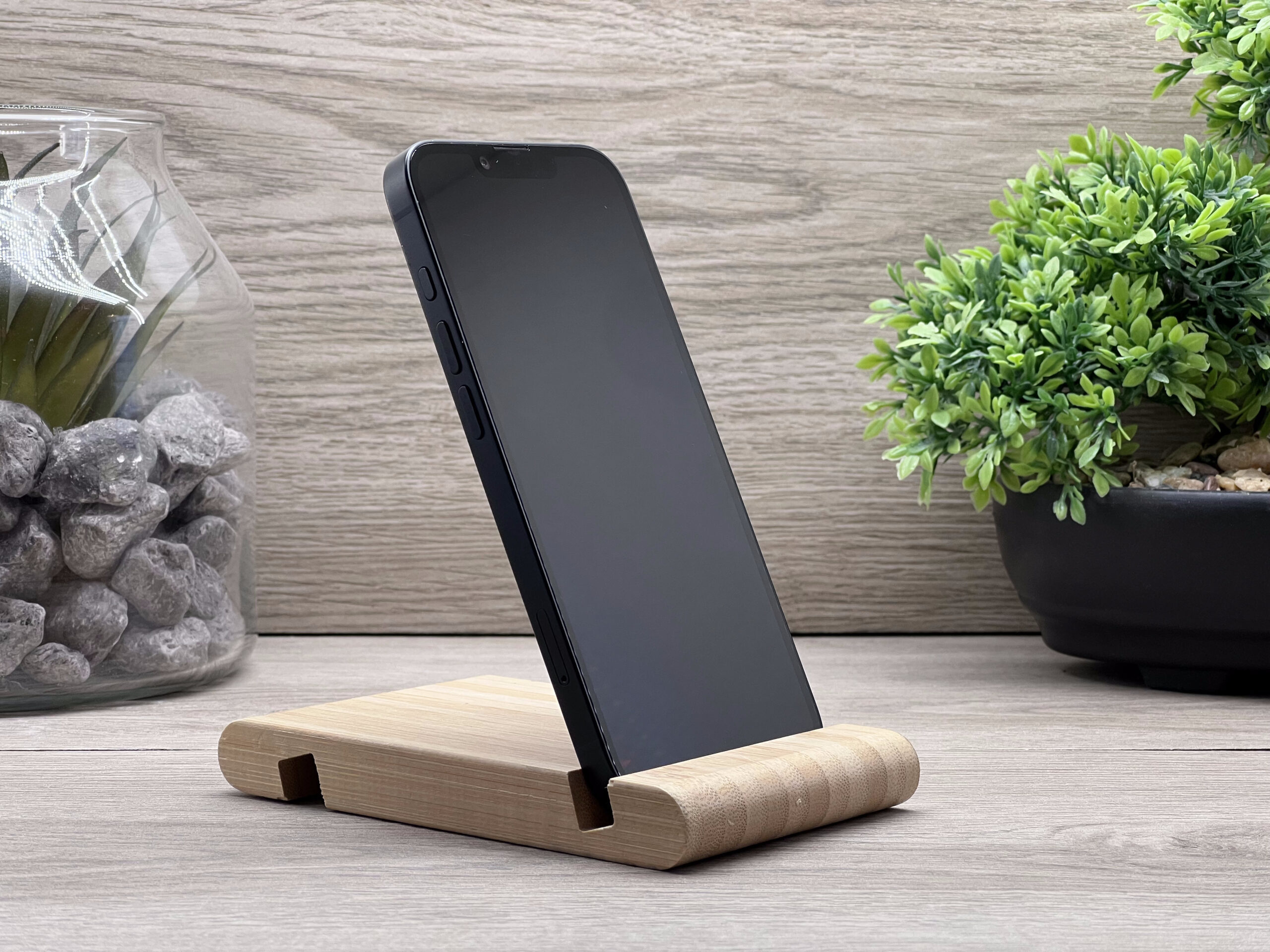 iPhone 16E Black 128GB 2 ÉV Garanciával Számlával 100% Akksi