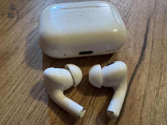Airpods Pro (2. gen) Magsafe tokkal (USB-C)