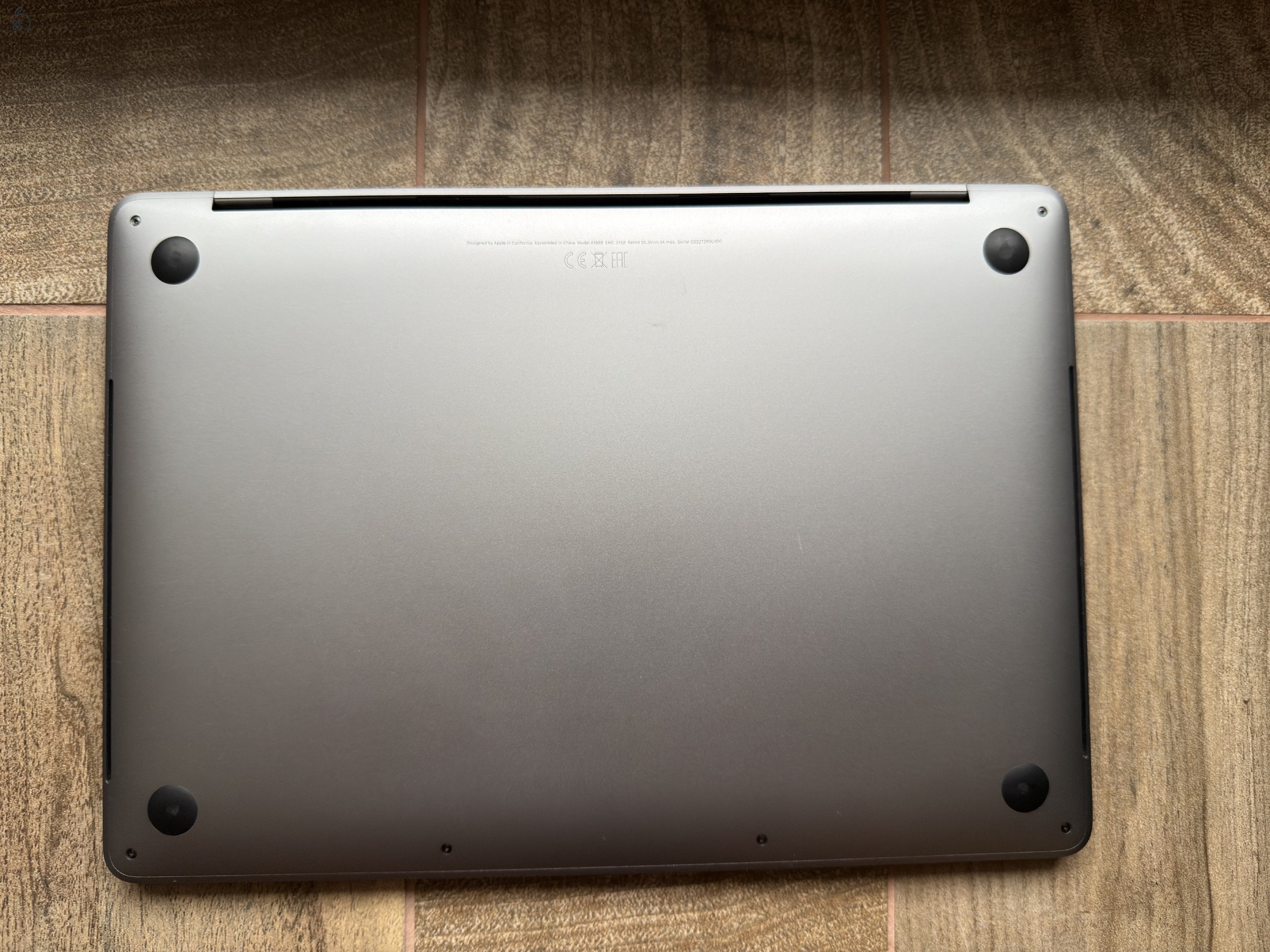 Eladó Macbook Pro mid-2019 i5 8GB RAM 256 GB tárhely 4 thunderbolt