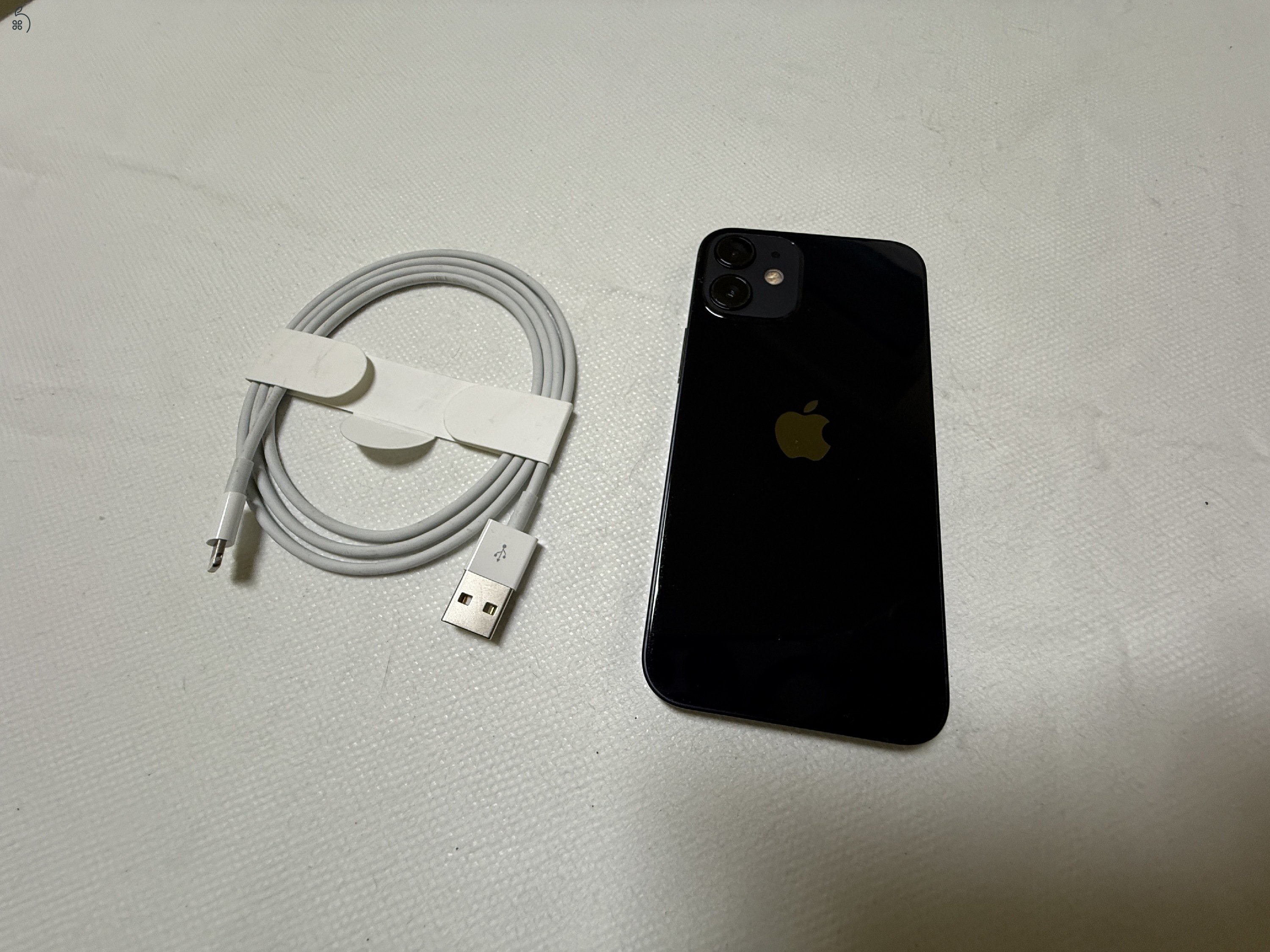 Apple iPhone 12 Mini 128Gb Fekete Független