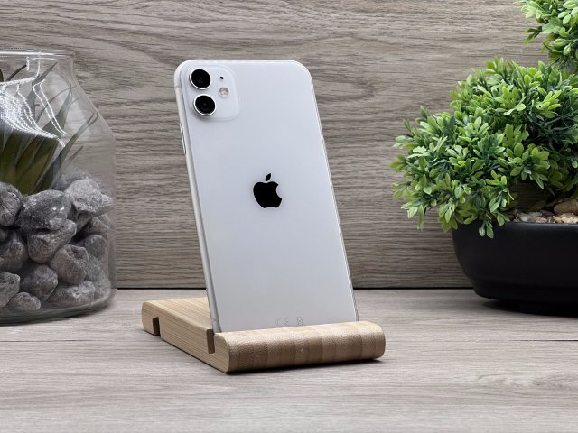 Hibátlan iPhone 11 White 64GB 2 ÉV Garanciával Számlával 100% Akksi