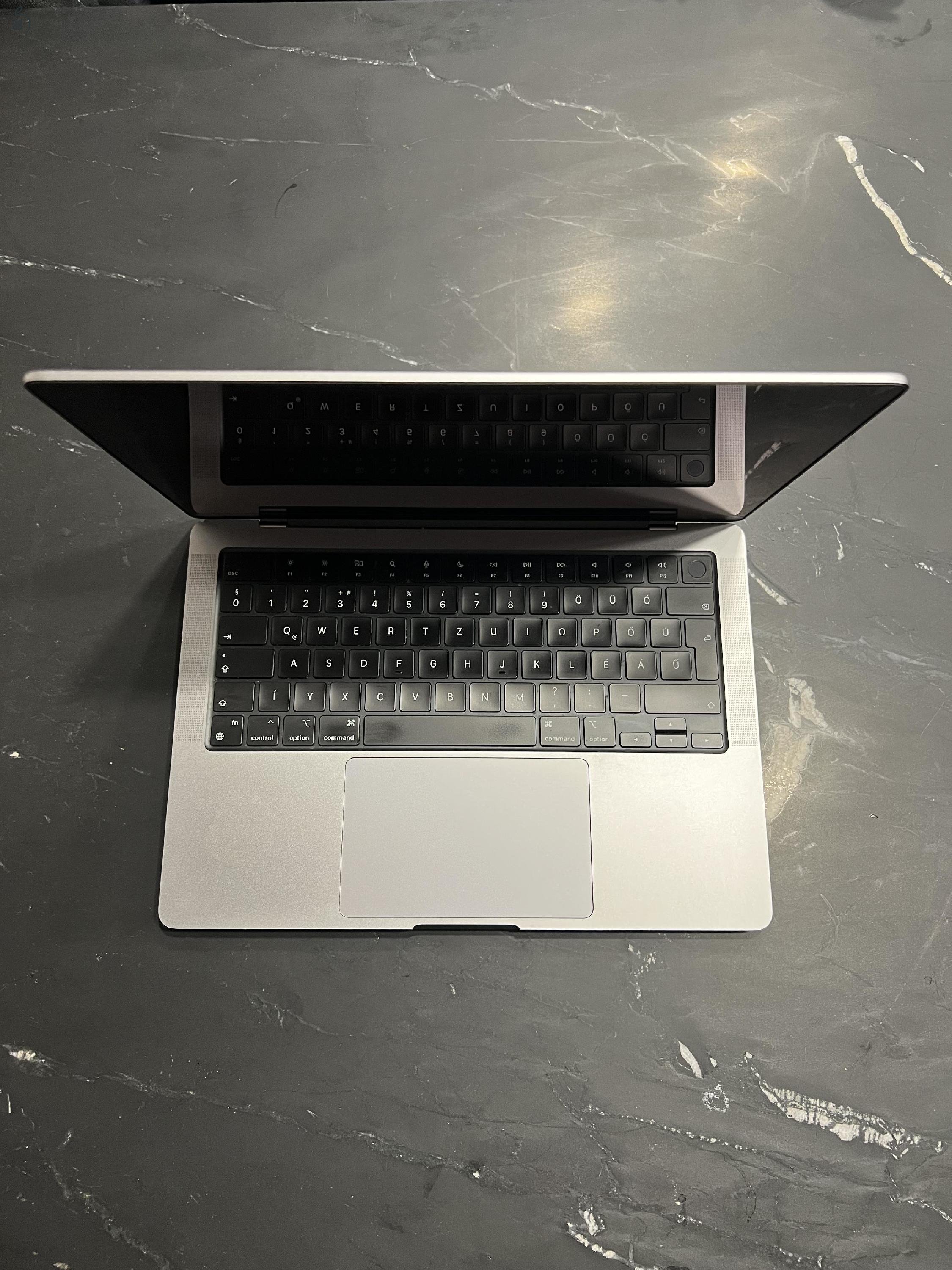 Apple MacBook Pro 14