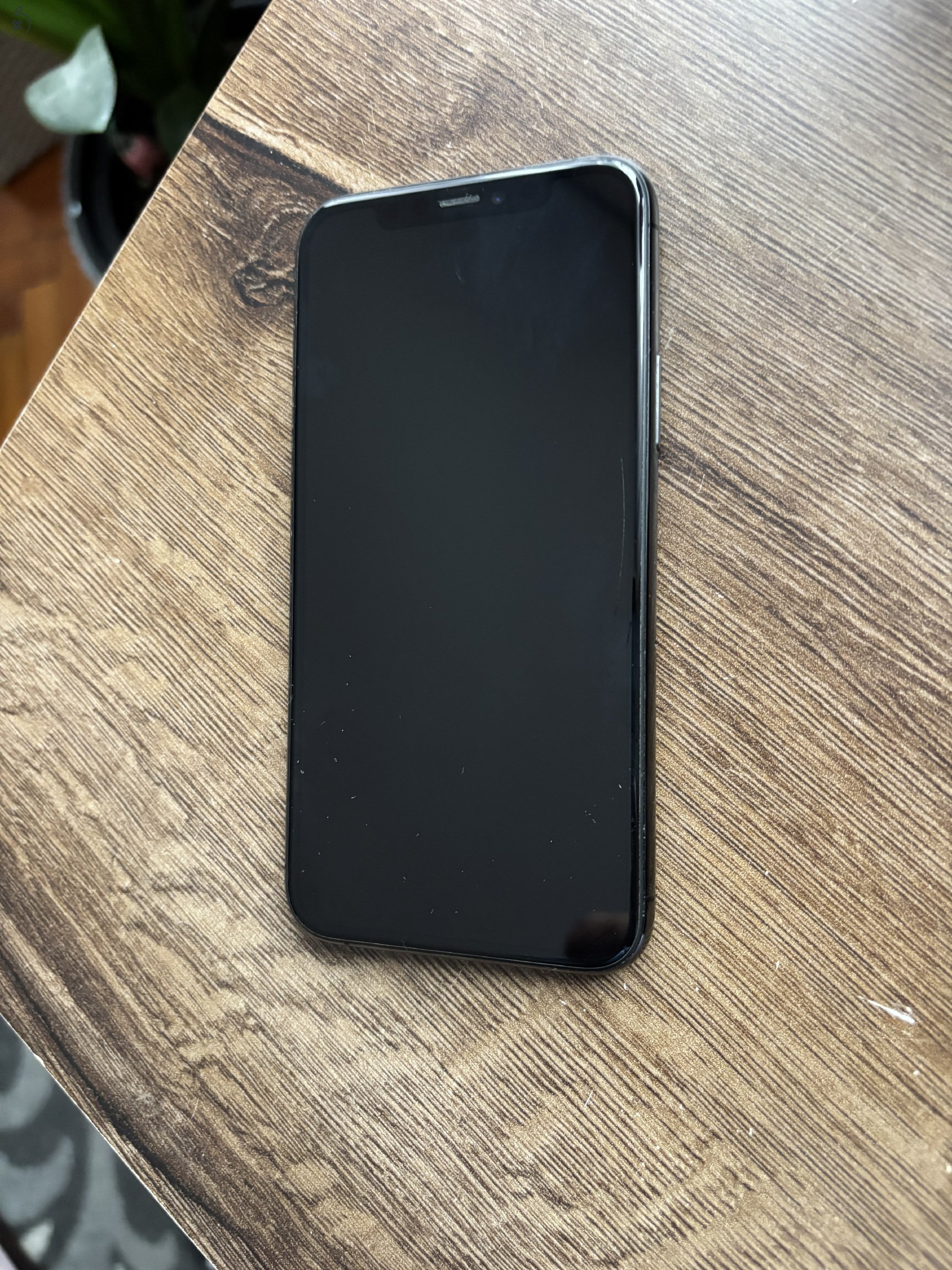 iPhone 11 64GB 99% szürke, jó állapot