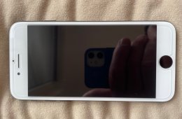 iPhone SE 2020 64 GB újszerű kártyafüggetlen mobiltelefon